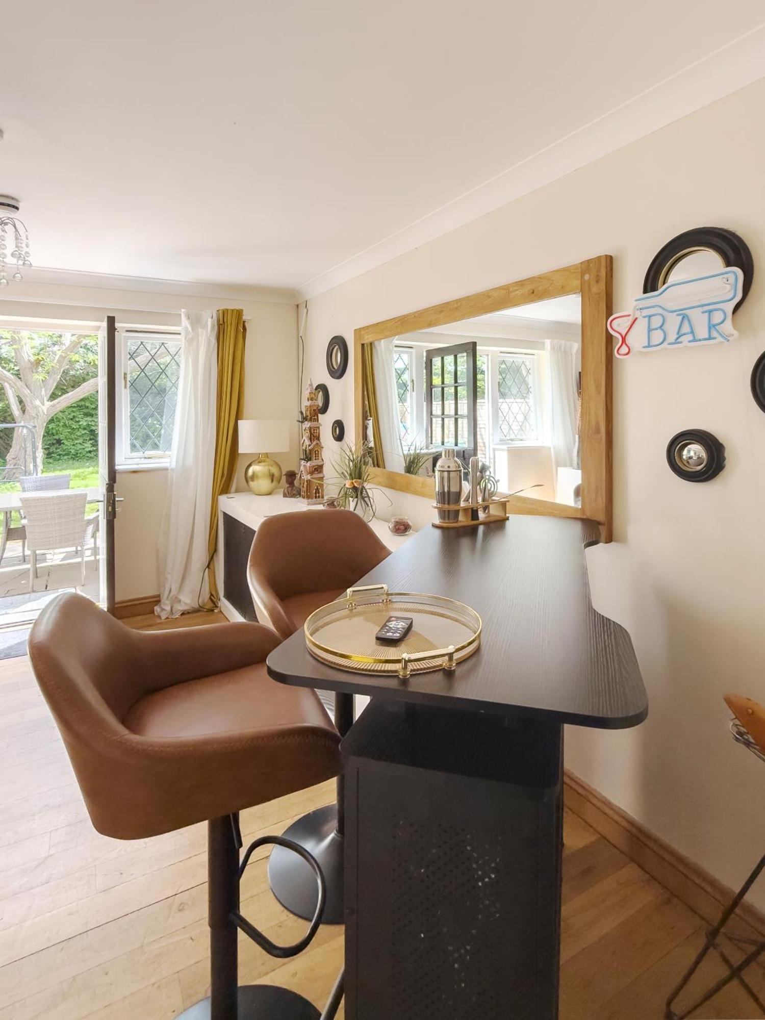 Rural Lodge Stay In Windsor! Hot Tub! Sleeps 20 Bray Exterior foto